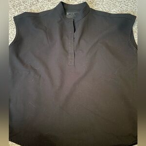 Figs brand black scrub top size Medium